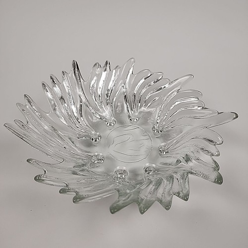 Swan Hand Art Glass Bowl Fluted Swirl Swan Footed