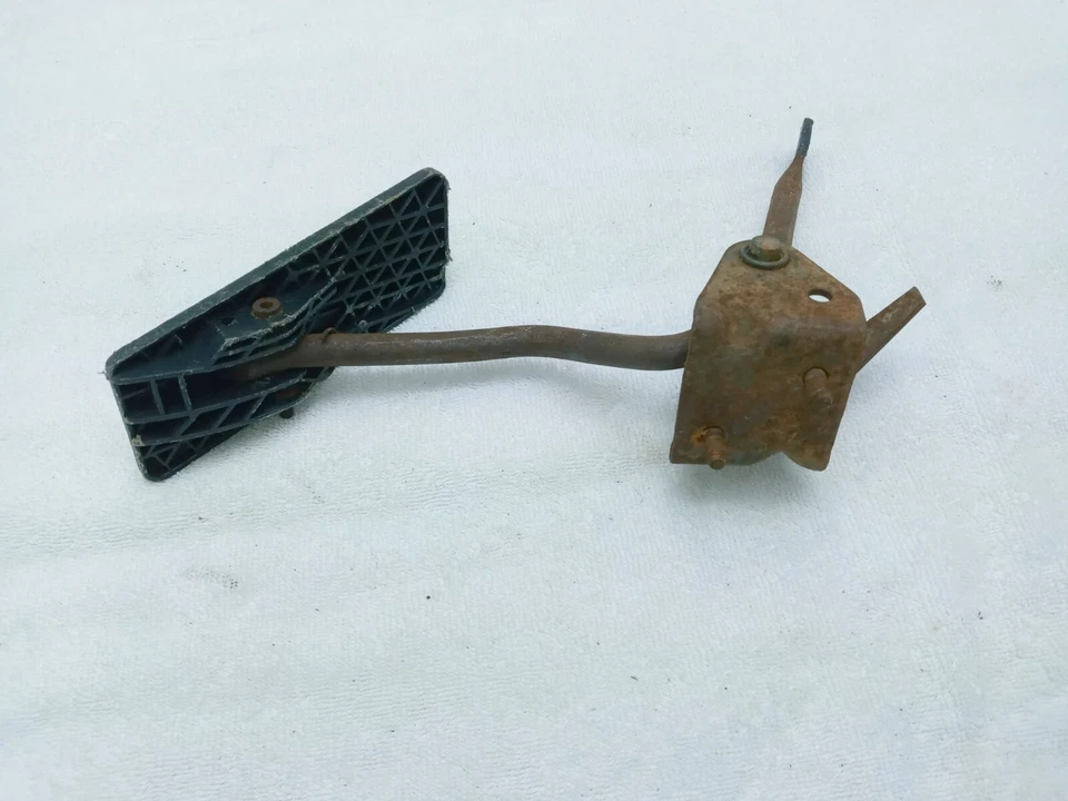 Mopar B-Body Dodge Plymouth 1971 1972 1973 1974 Charger GTX Gas Pedal Assembly Foto 2 de 2