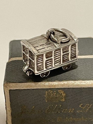 VINTAGE SILVER RARE OPENING NUVO RAILWAY GOODS CARRIAGE CHARM - Picture 3 of 12