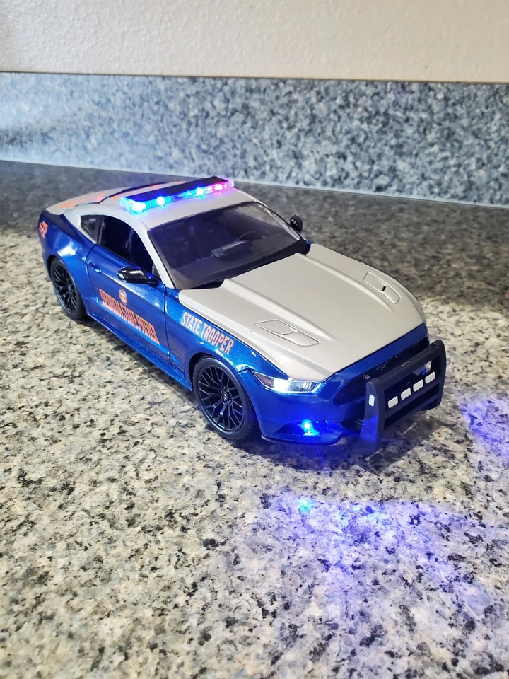 Georgia State Trooper Ford Mustang w/ All Flashing Lights - Image 3 of 4