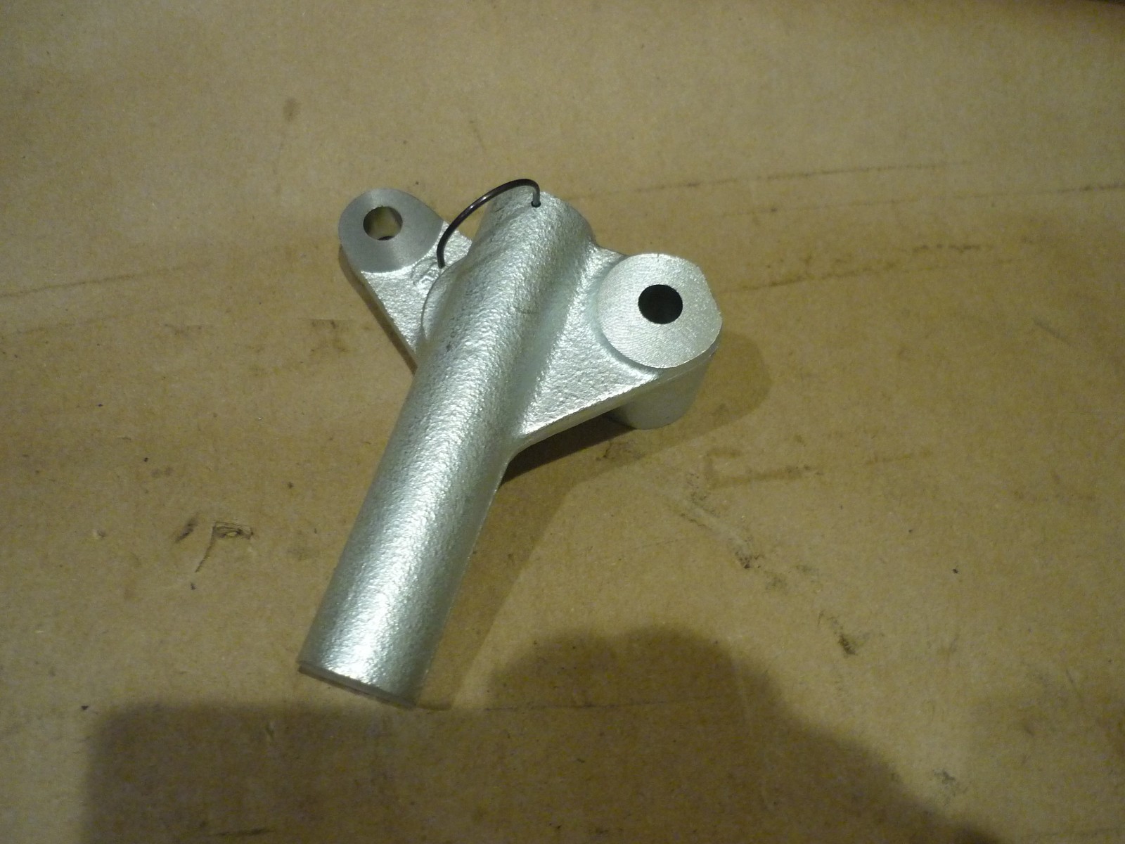 Ferrari 355,360 - RH Hydraulic Belt Tensioner (NEW)  - P/N 157356