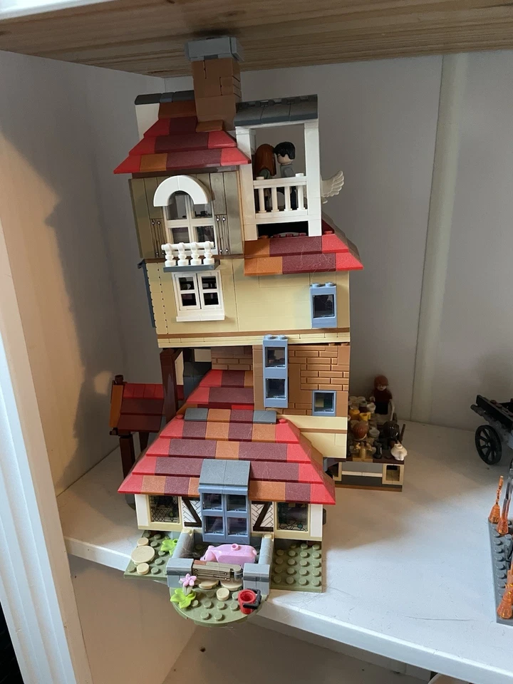 LEGO Harry Potter 75980 Attack on The Burrow, Foto 1 von 2