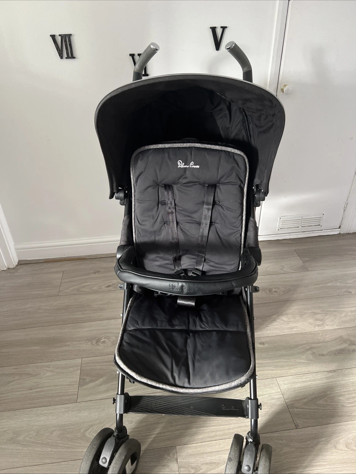 Silver Cross reflex foldable Stroller in black New Raincover & New Born insert