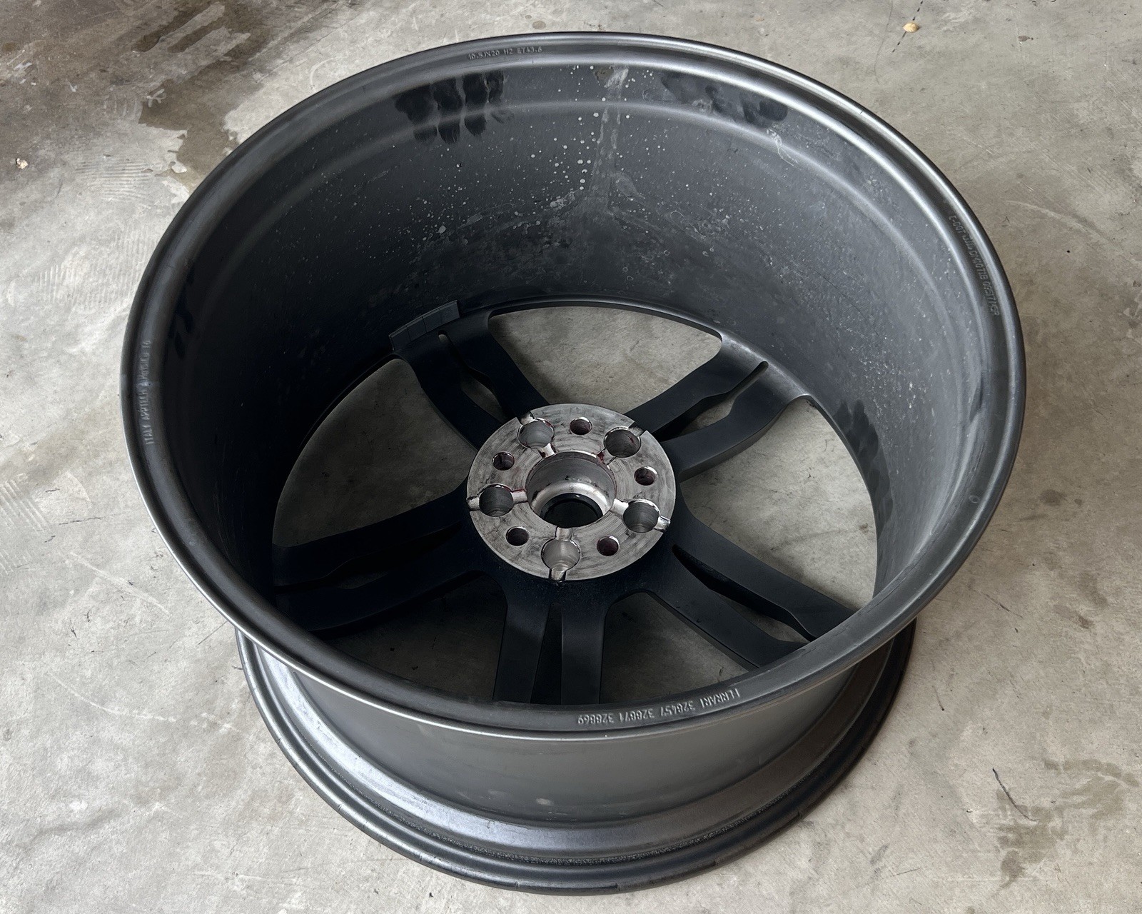 Ferrari GTC4Lusso T 2010-2020 Rear Wheel P/N 328457