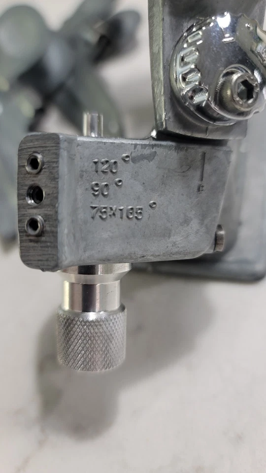 Bitzenburger Dial-O-Fletch Fletchmaster Jig with Right And Left Clamps - Image 4 of 4