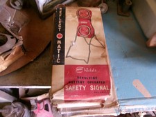 1960's SHIELDS VINTAGE REVOLVING BATTERY OPERATED SAFETY SIGNAL REFELCT-O-MATIC