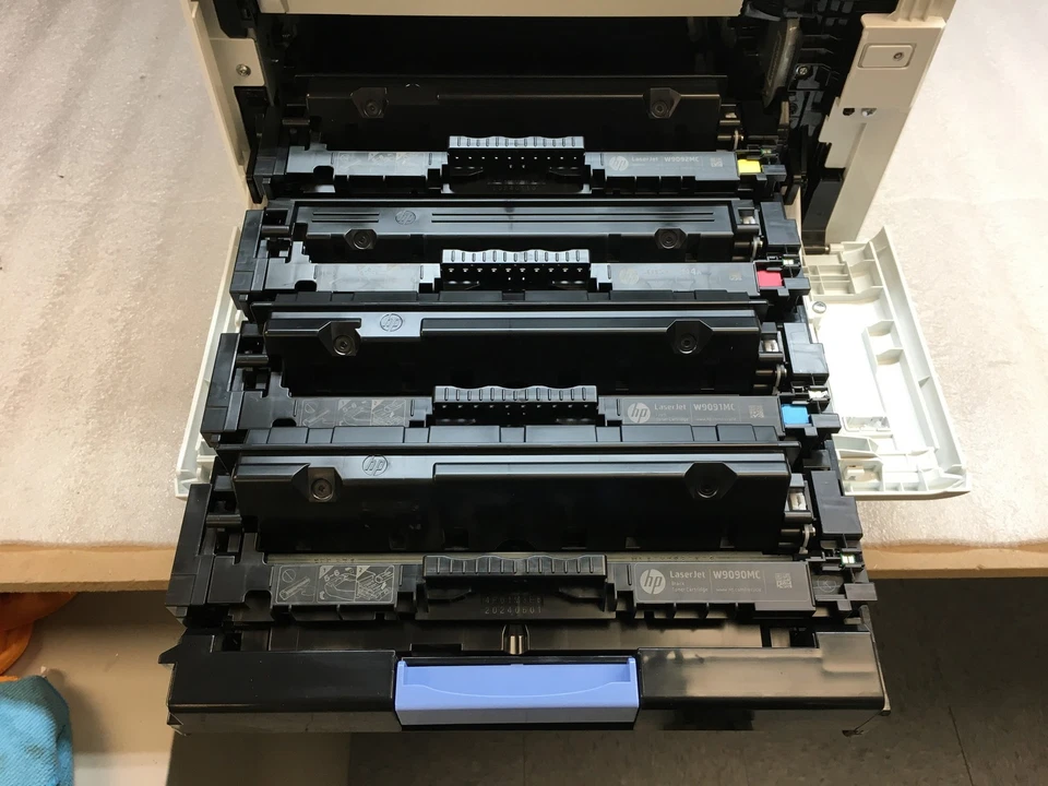 HP Color Managed E45028dn LaserJet 3QA35A Toner Included 3.5k pages - Image 3 of 4