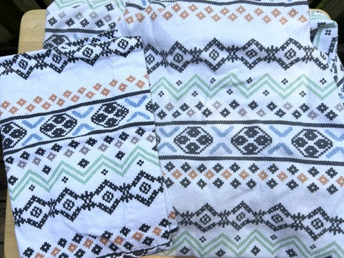 Crate&Kids Nordic Crib Fitted Sheet & Toddler Pillowcase Crate&Barrel Bedding - Picture 3 of 7