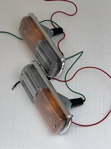 ADU3017/8 - SIDE/FLASHER LAMPS  LUCAS 57329/57330 L811 MINI CLUBMAN/1275GT PAIR