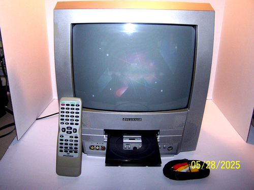 Sylvania SRTD413 13" CRTV DVD/TV Combo Retro Gaming Tested Working!! With REMOTE - Picture 23 of 23