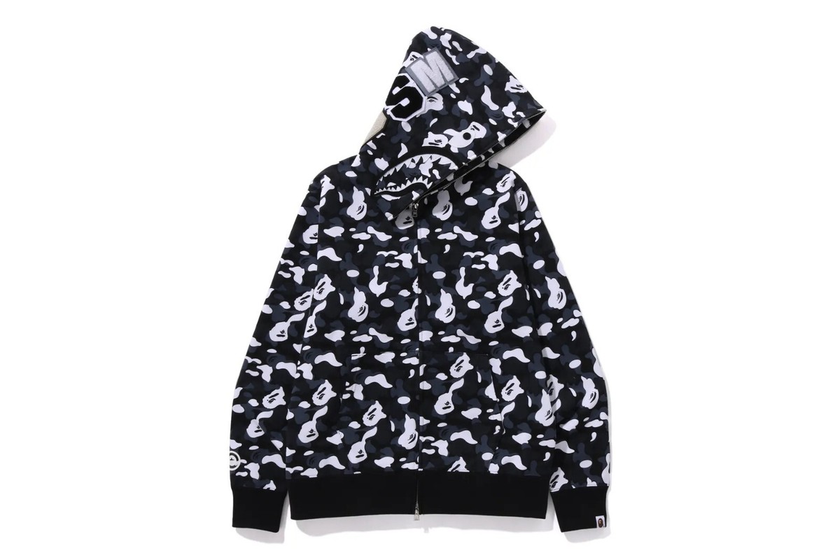 37659 bape x dsm dover street market camo shark full zip
