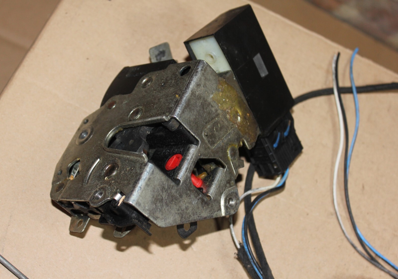 GENUINE BMW E34 M5 540 525 REAR LEFT DOOR LOCK WITH ACTUATOR COMPLETE SET OEM eBay