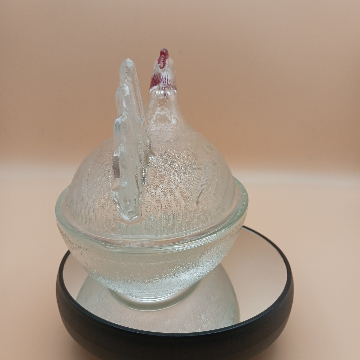 【Hen on nest】ガラス容器 Indiana Glass Clear Hen on Nest Beadless Nest Red Paint Accents