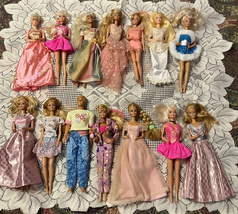 14 Vintage 80s Ken Barbie’s & Friends Dolls & Party Clothes!
