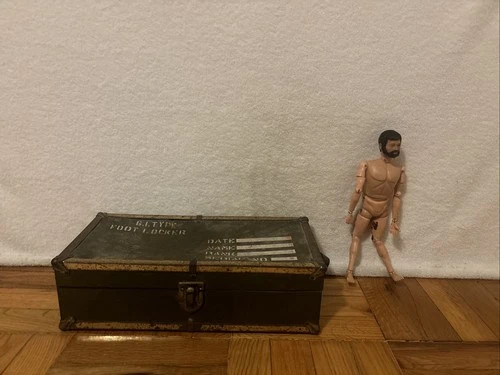 1964 Gi Joe Vintage 12" Flocked Brown Hair, Beard & Scar Blue Eyes W Locker