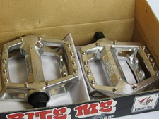 Old School NOS Fishbone Pedals Freestyle Silver 1/2 BMX GT Bicycle Brand New
