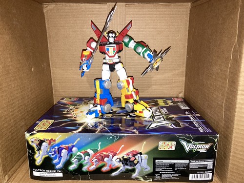 2018 Bandai Sdcc Exclusive Voltron Special Ver Model Kit Assembled - Picture 9 of 10
