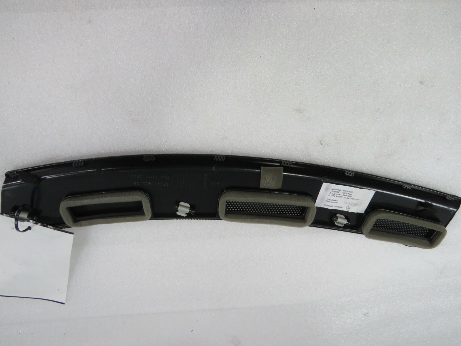 Ferrari California, RH, Right, Upper Dash Grille, P/N 69751900