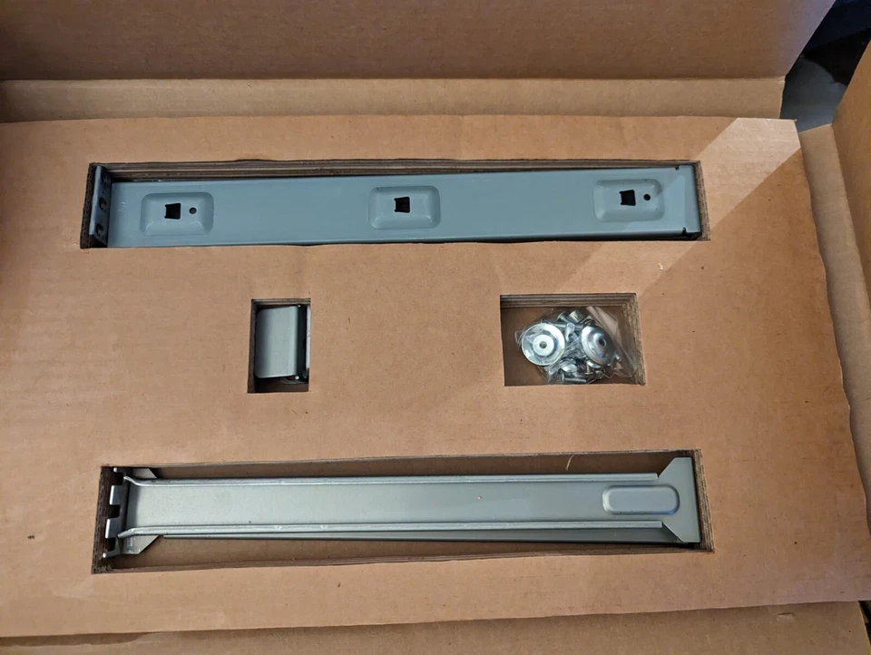 Intel  A85509-001,  Server Rack Bracket Kit For SR1200 2200 1300 2300 - Image 2 of 3