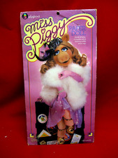 VINTAGE 1980'S COLORFORMS MISS PIGGY PAPER DOLL SET