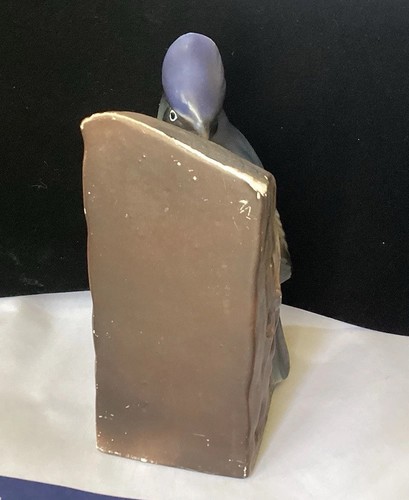 Blue Jay Bird Figurine Perched On Ceramic “Wood” Branch Made in Japan Vintage - Picture 6 of 13