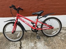 Apollo Envy Junior Hybrid Bike - 20" Wheel and mud guards