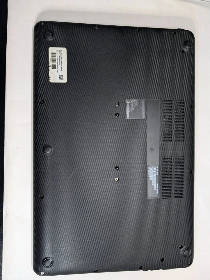 Acer Chromebook 15 Celeron N3060 CPU, 2GB DDR3 RAM, 16 GB eMMC, with Charger - Image 2 of 4