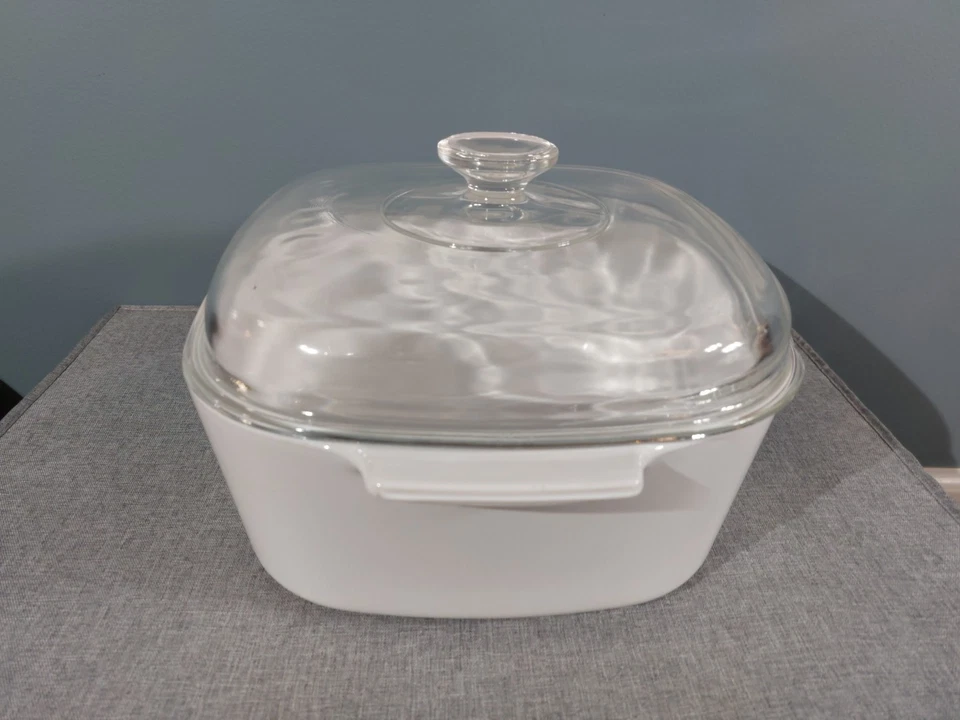 Corning Ware White A-5-B (5 Liter) Casserole/Dutch Oven w/ Pyrex A-12-C Lid - Image 4 of 4