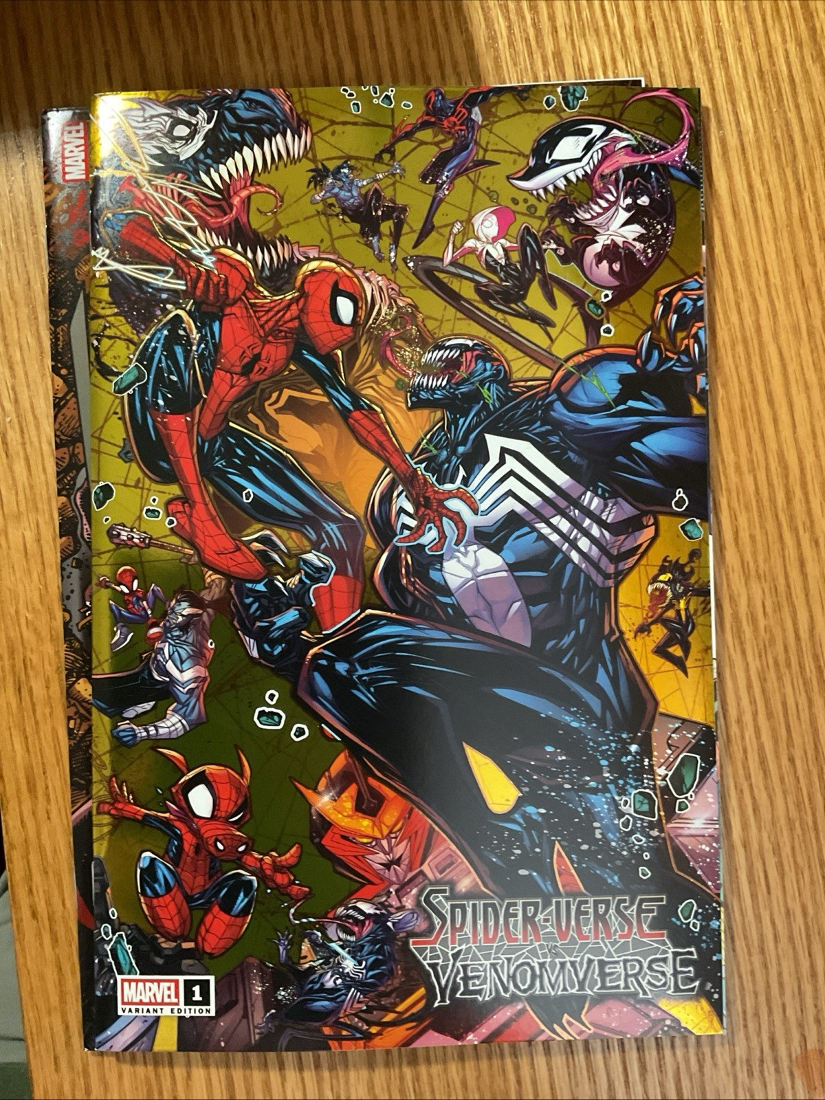 Verso Araña vs Veneno Verso #1 Lámina de Oro Año En Marvel 25 Jonboy Meyers Whatnot