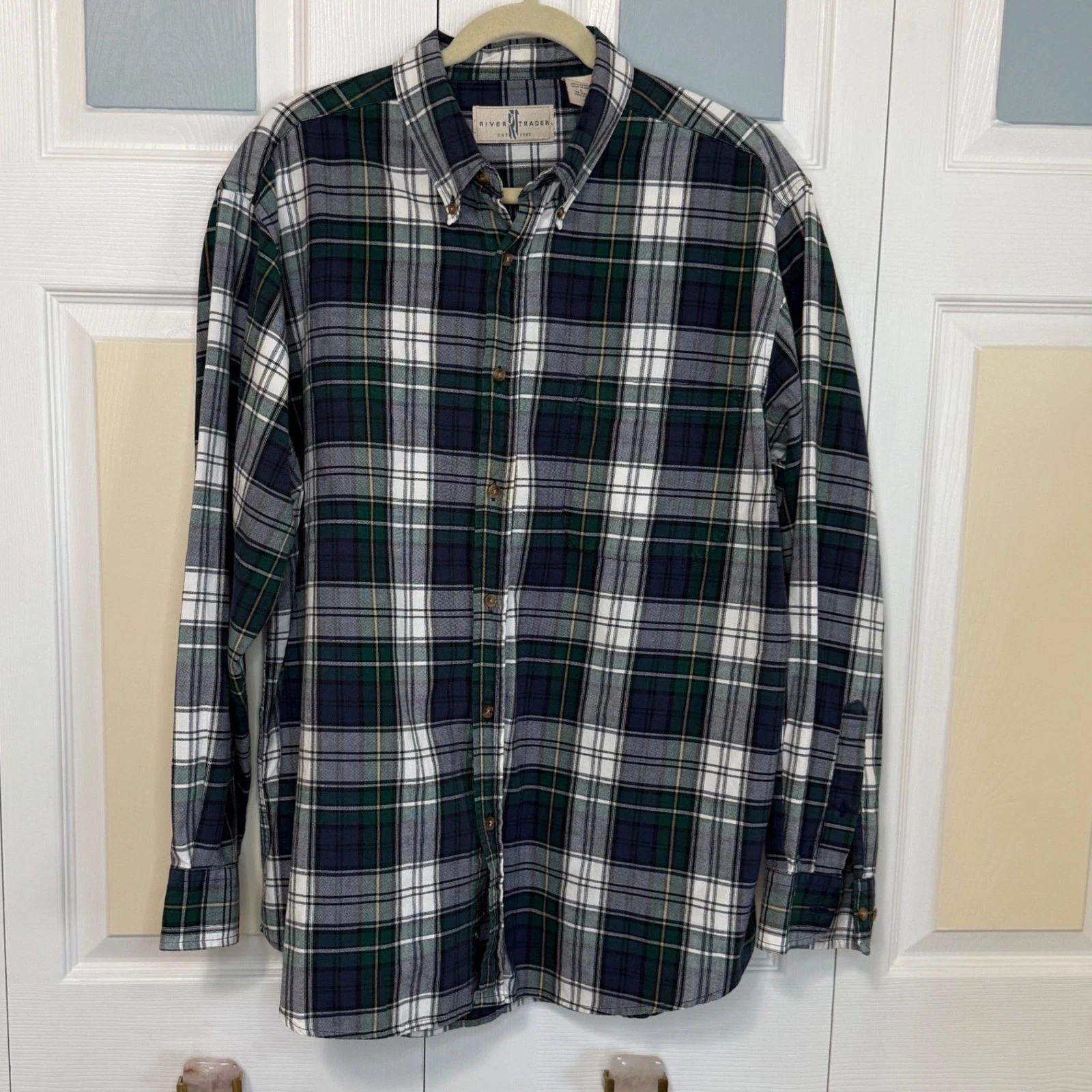 River Trader Mens Large Green Navy Blue Plaid Cotton Button Down Flannel Shirt
Opens in a new window