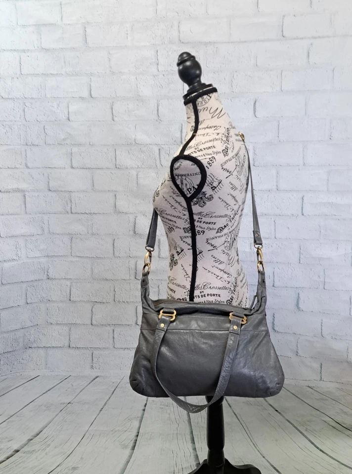 Bolso de cuero Lg gris Latico $350 Foto 3 de 4