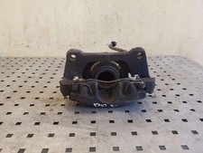 SEAT EXEO ST 3R5 Bremssattel vorne links 2.00 Diesel 105kw 2010 26158867