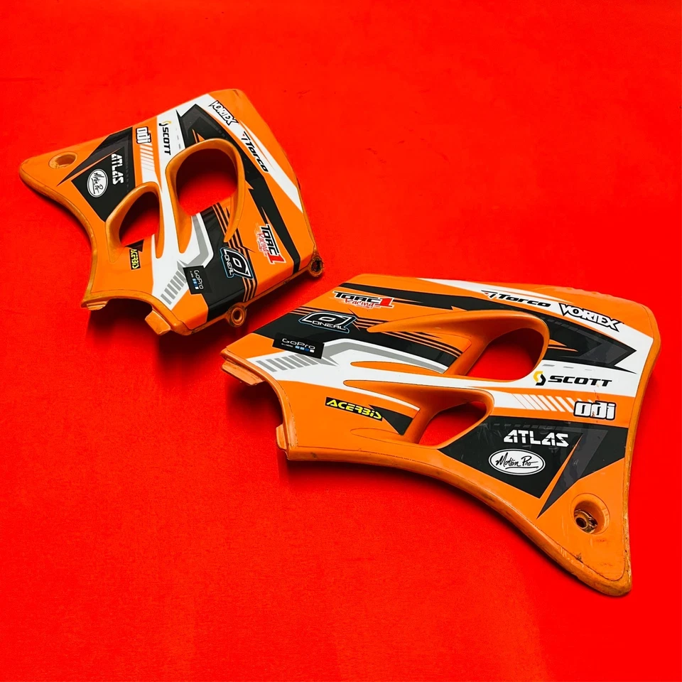 CUBIERTAS TANQUE KTM65 CUBIERTAS PLÁSTICOS ORIGINALES OEM KTM 60 65 SX (1998-2002) Foto 2 de 4