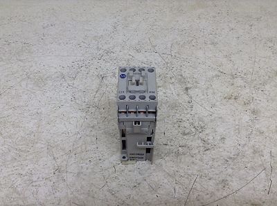 Allen Bradley 100-C23Z*400 24 VDC Coil Starter 100C23Z400 100-C23Z 100-C23