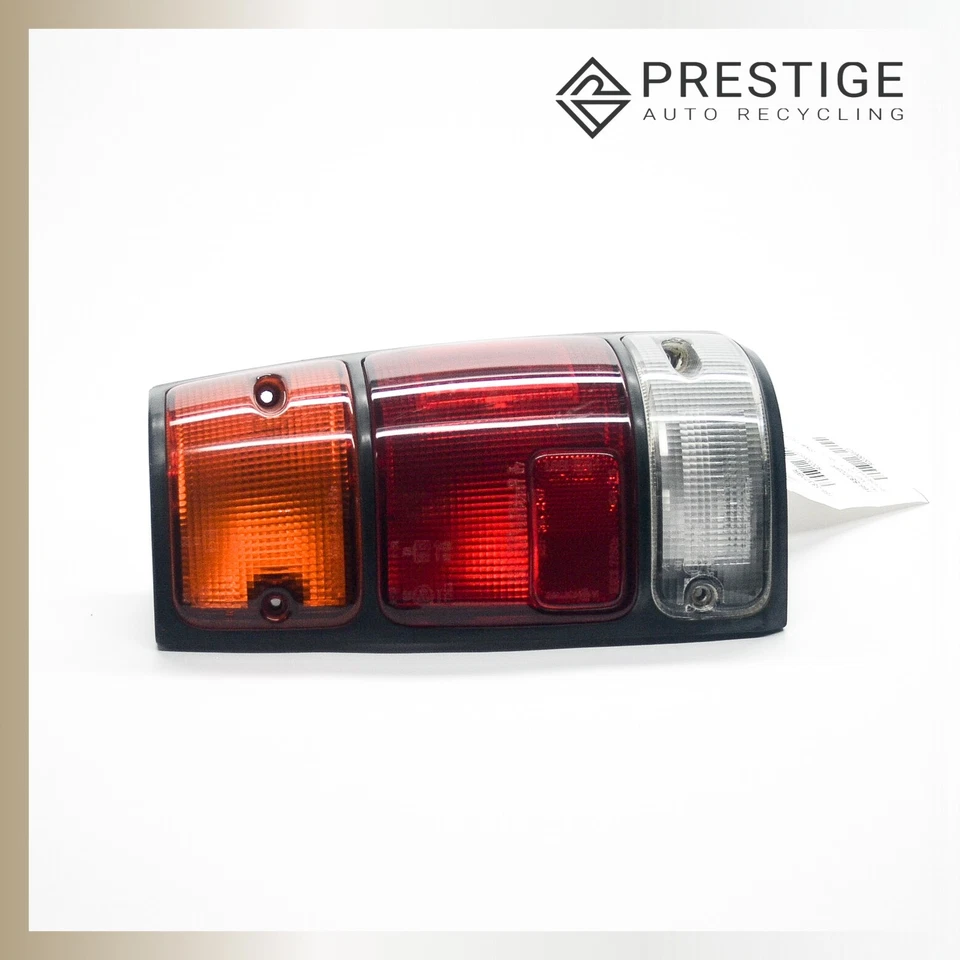 Luz trasera derecha Honda Passport 1994-1997 8971210740 OEM Foto 2 de 4