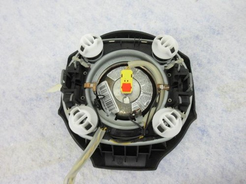 VOLKSWAGEN GOLF JETTA OEM DRIVER LEFT STEERING WHEEL AIRBAG 5K0 880 201 P 81U - Picture 3 of 4