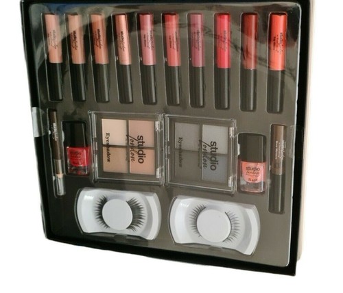 Superdrug Studio Ultimate Beauty Vault