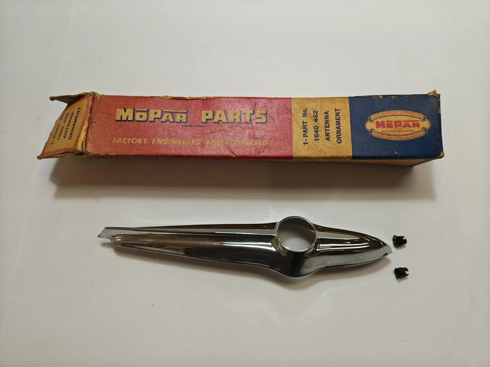 Desoto Chrysler Access 1955-1956 antena cromada base adorno 1640462 nuevo de stock Foto 2 de 4