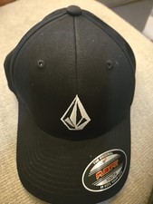 Volcom Flexfit Full Stone Black Logo Youth Hat Cap, One Size- New With Tags
