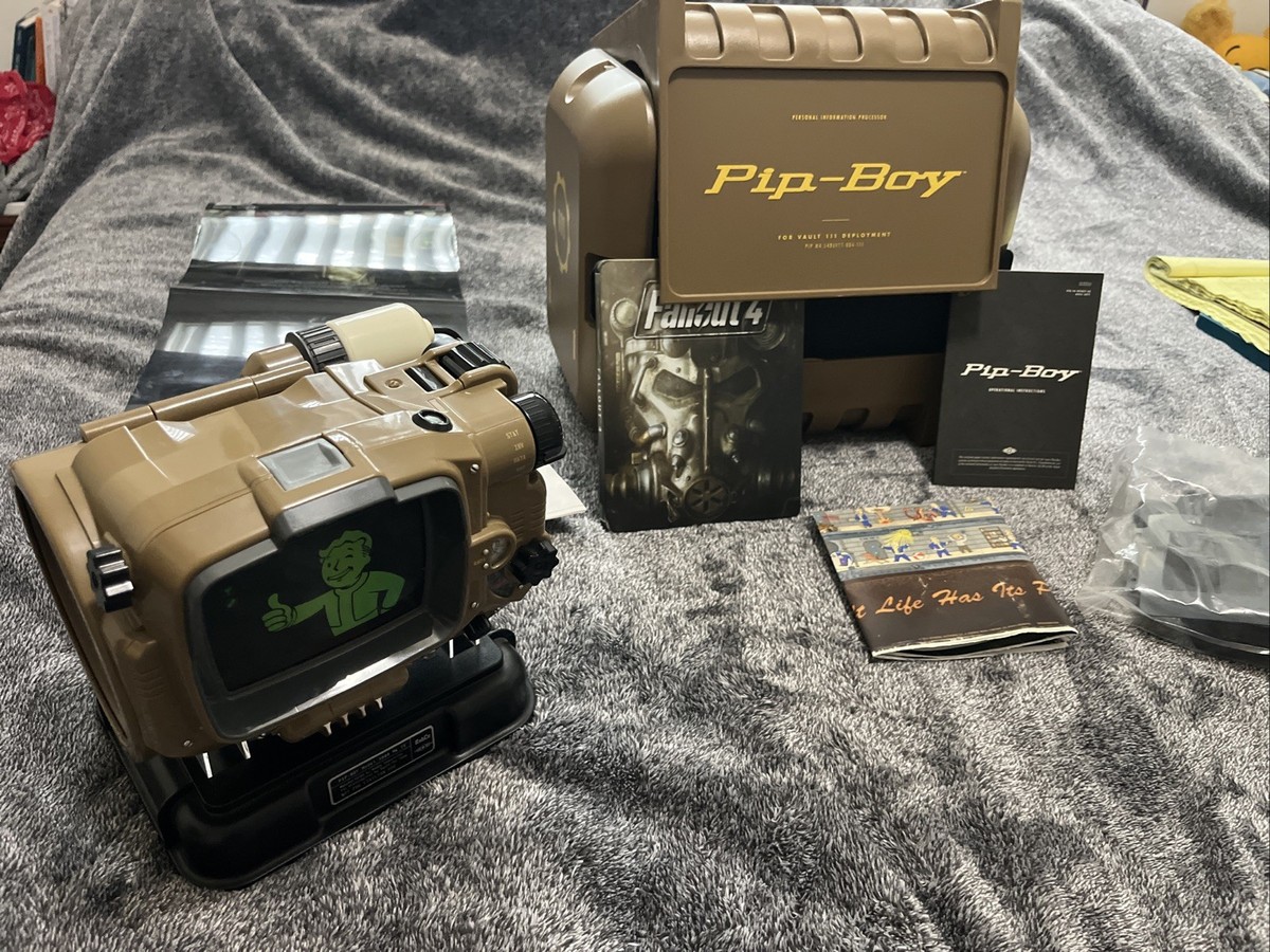 Fallout4 コレクターズエディション　ピップボーイ　Pip-Boy Fallout 4 Pip-Boy Collector's Edition PC 2015 Used, Complete
