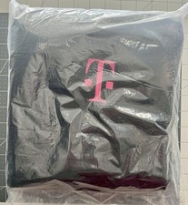 NEW LTD ED T-MOBILE TUESDAYS ULTRA SOFT FLEECE THROW BLACK BLANKET 41  x53  