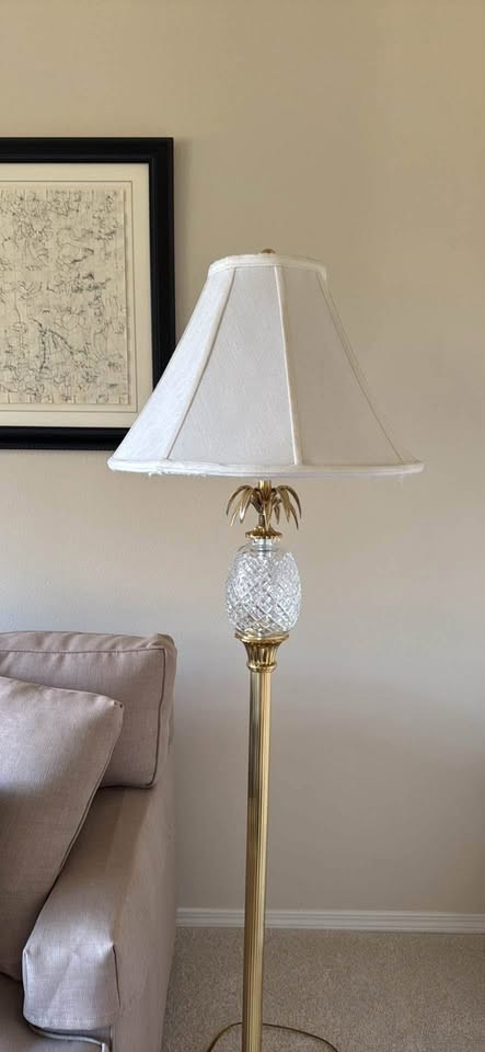 Waterford Crystal Pineapple Hospitality Floor Lamp Very unique