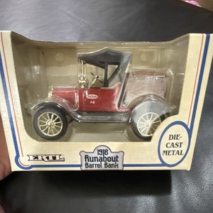 Ertl 1918 Ford Runabout Barrel Bank Locking Coin Bank 1:25 Diecast 9623