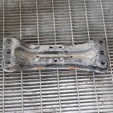 MERCEDES-BENZ C S205 2.1D Getriebehalterung Querträger A2052401702 125kw MERCEDES-BENZ C S205 2.1D Getriebehalterung Querträger A2052401702 125kw