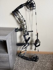 Elite Kure Compound Bow Right Hand 70 Lb Draw Weight
