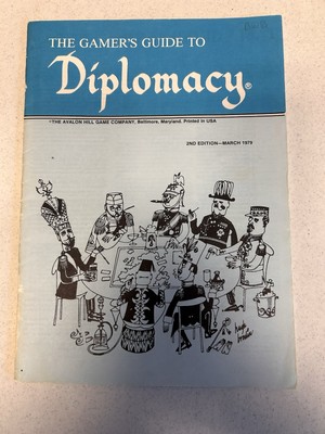 THE GAMERS GUIDE TO DIPLOMACY (2nd Edition, 1979, Avalon Hill)  Very Nice!!!