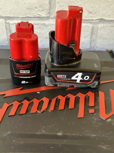 Milwaukee M12 CH-421X 12V Cordless Hammer Drill With 2 Chargers 12v & 240v Mains - Picture 5 of 11