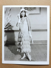 Mary Tyler Moore in costume original portrait photo 67 Thoroughly Modern Millie