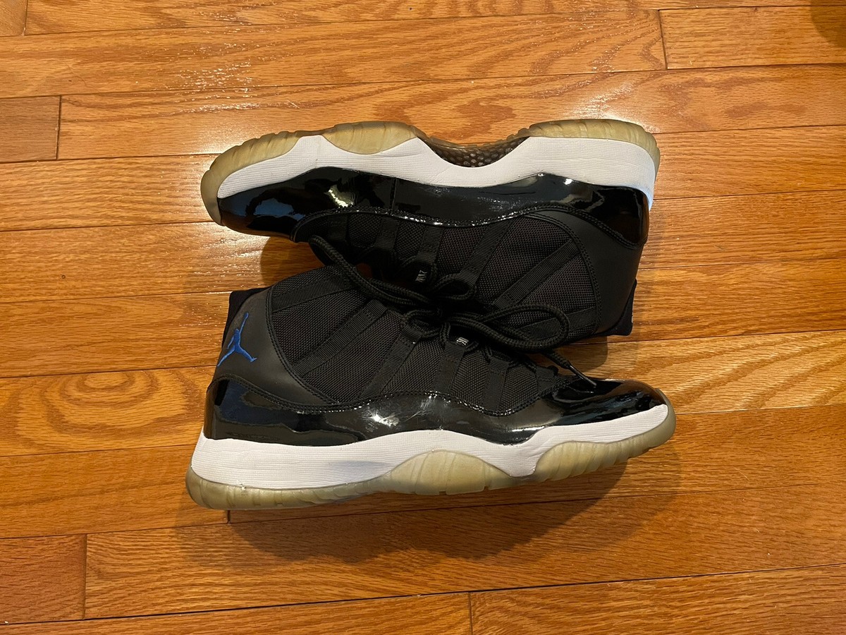 jordan 11 space jam 09