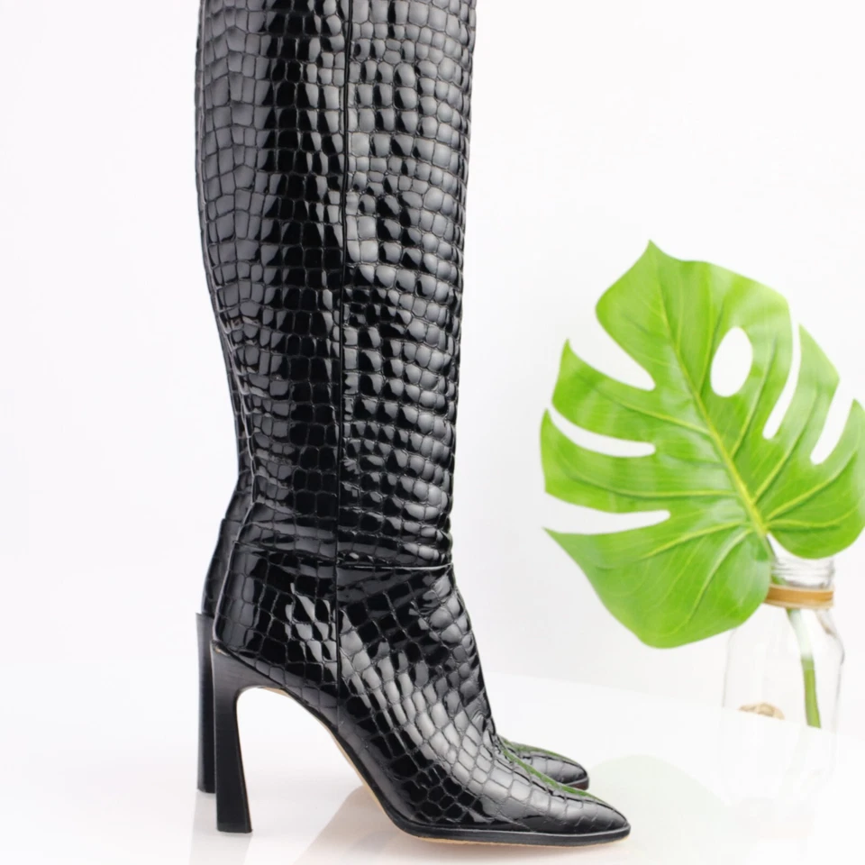 Bota Pelsna Vince Camuto para mujer talla 7 alta negra charol cocodrilo punta tacón alto Foto 4 de 4